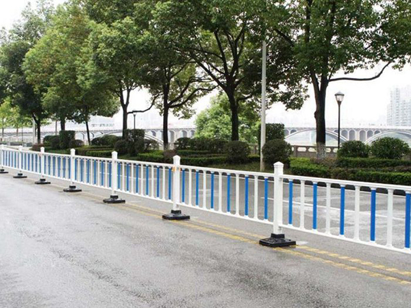 玻璃钢高强度公路护栏